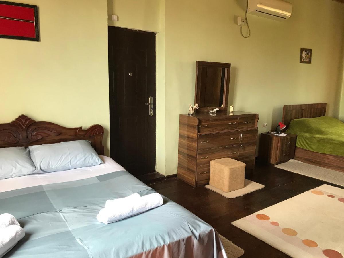 Appartement Barsa à Zestafoni Extérieur photo