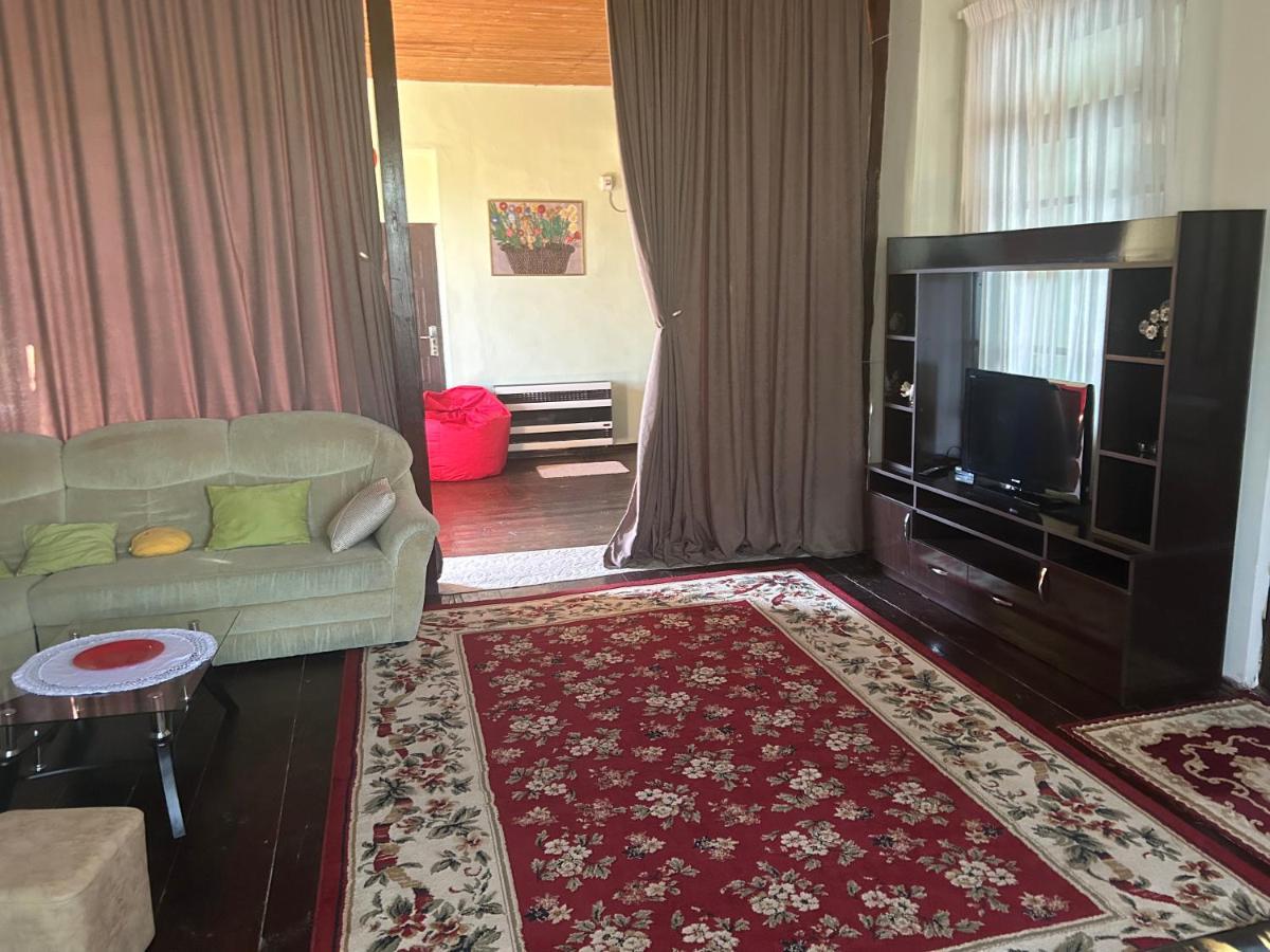 Appartement Barsa à Zestafoni Extérieur photo